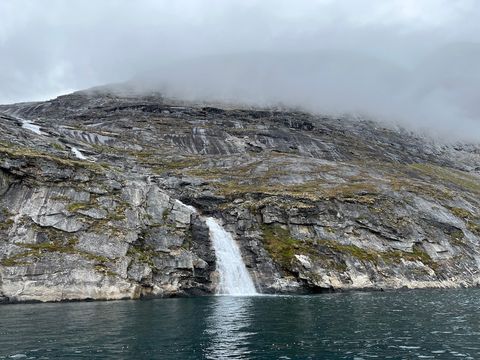 Waterfall into Nuup Kangerlua