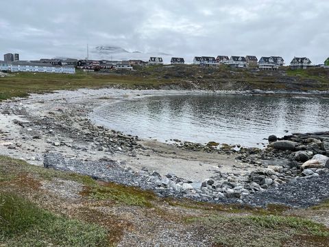 Saqqarliit Beach in Rævedalen